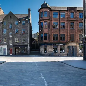 Castle Vista, Grassmarket Apartment
