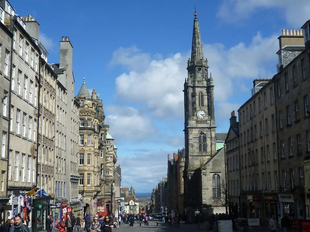 Pitt Street Apartment Beautiful Spacious Apartment Free Parking And Free Sanitizer Edinburgh 0*,