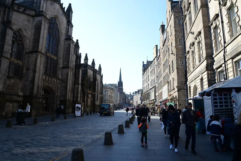 Pitt Street Apartment Beautiful Spacious Apartment Free Parking And Free Sanitizer Edinburgh