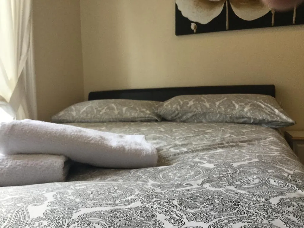 Pitt Street Apartment Beautiful Spacious Apartment Free Parking And Free Sanitizer Edinburgh