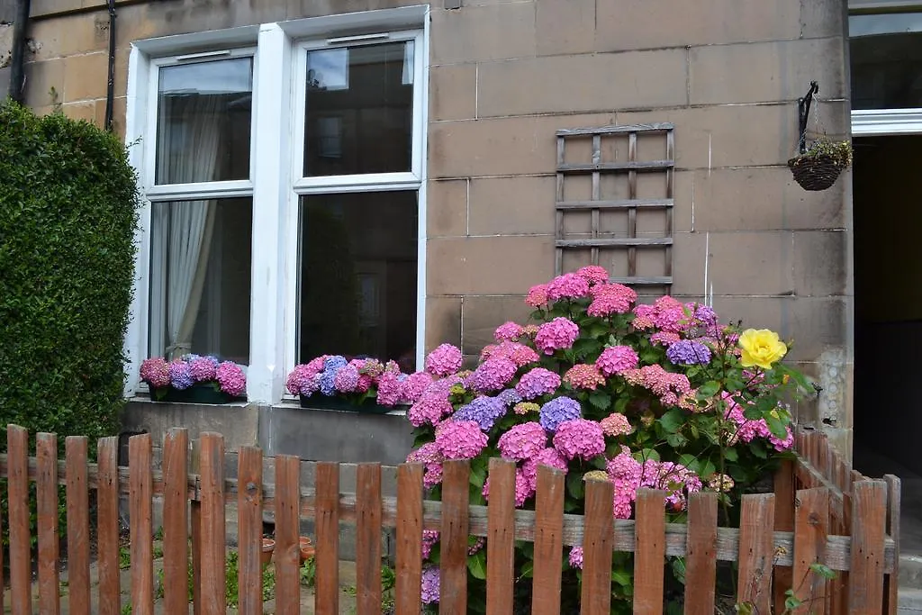 Pitt Street Apartment Beautiful Spacious Apartment Free Parking And Free Sanitizer Edinburgh